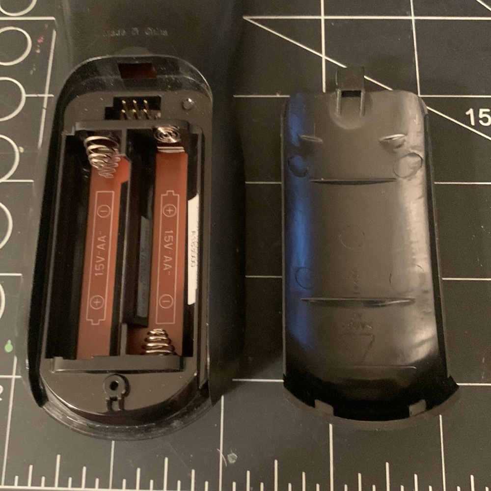 Insignia Remote Control - Picture 4 of 5
